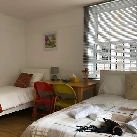Comfy Private Bedrooms Near O2 Forum Kentish Town, Camden Лондон Экстерьер фото