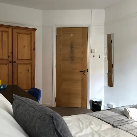 Comfy Private Bedrooms Near O2 Forum Kentish Town, Camden Лондон Экстерьер фото