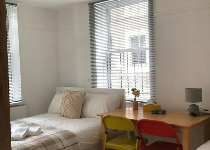Comfy Private Bedrooms Near O2 Forum Kentish Town, Camden