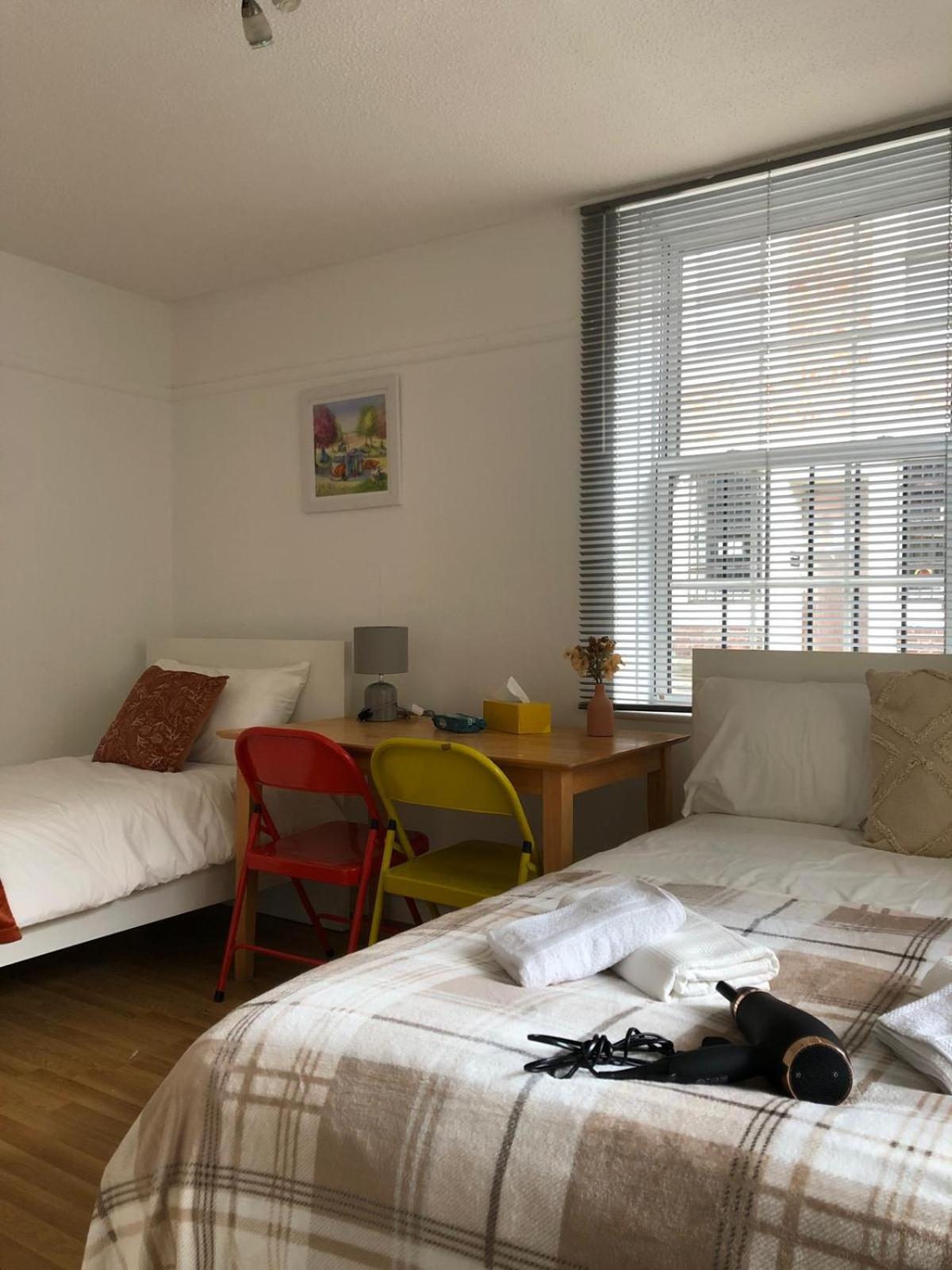 Comfy Private Bedrooms Near O2 Forum Kentish Town, Camden * London