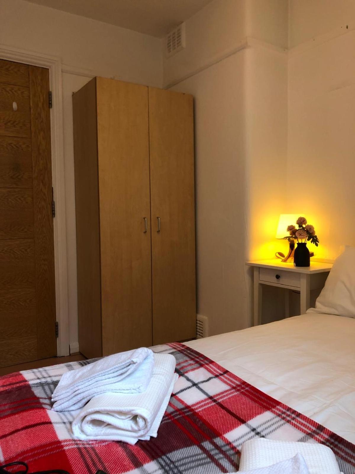 Comfy Private Bedrooms Near O2 Forum Kentish Town, Camden