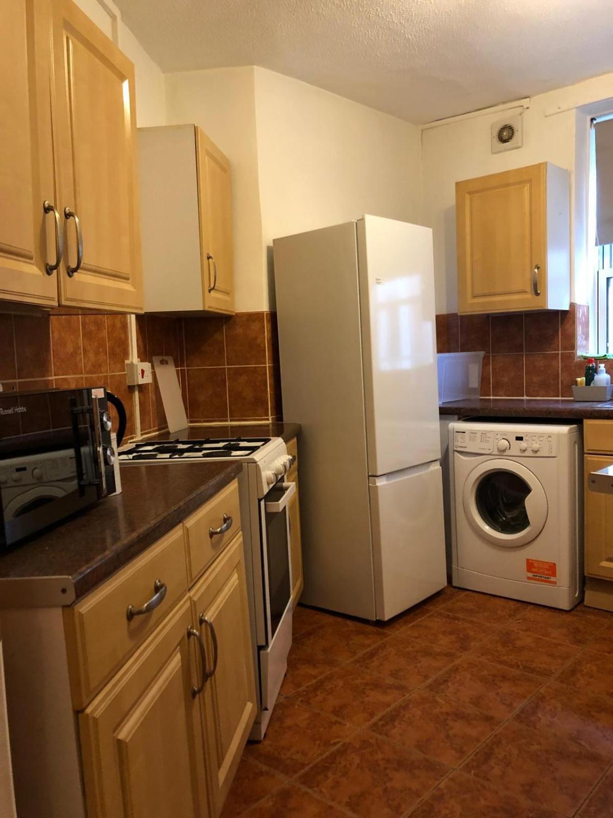 Homestay Comfy Private Bedrooms Near O2 Forum Kentish Town, Camden London