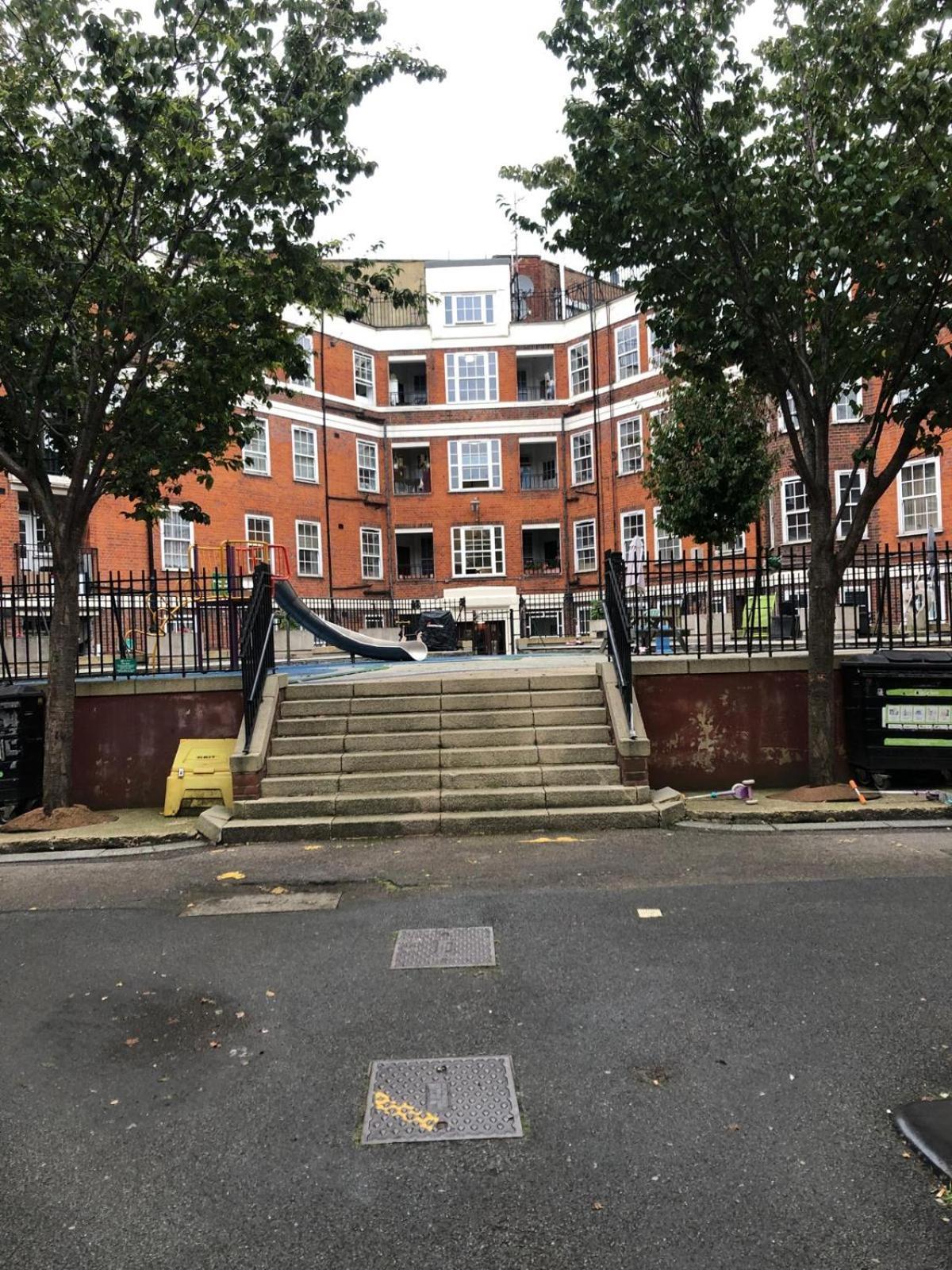 Comfy Private Bedrooms Near O2 Forum Kentish Town, Camden Homestay *