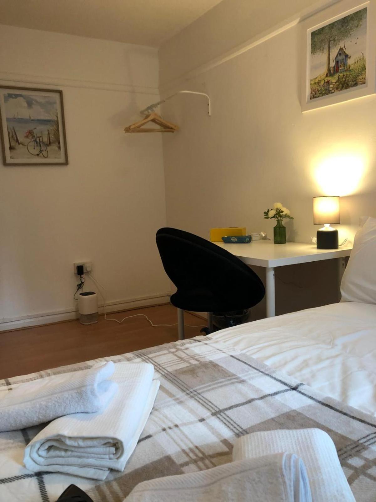 Comfy Private Bedrooms Near O2 Forum Kentish Town, Camden *